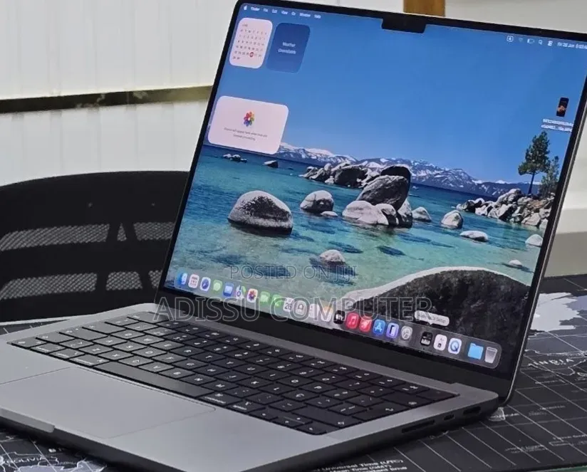 New Laptop Apple MacBook Pro 2021 M1 32GB Apple M1 Pro SSD 512GB