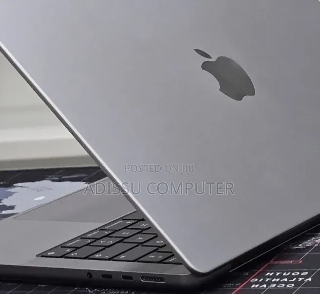 New Laptop Apple MacBook Pro 2021 M1 32GB Apple M1 Pro SSD 512GB