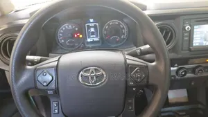 Toyota Tacoma 2018 White