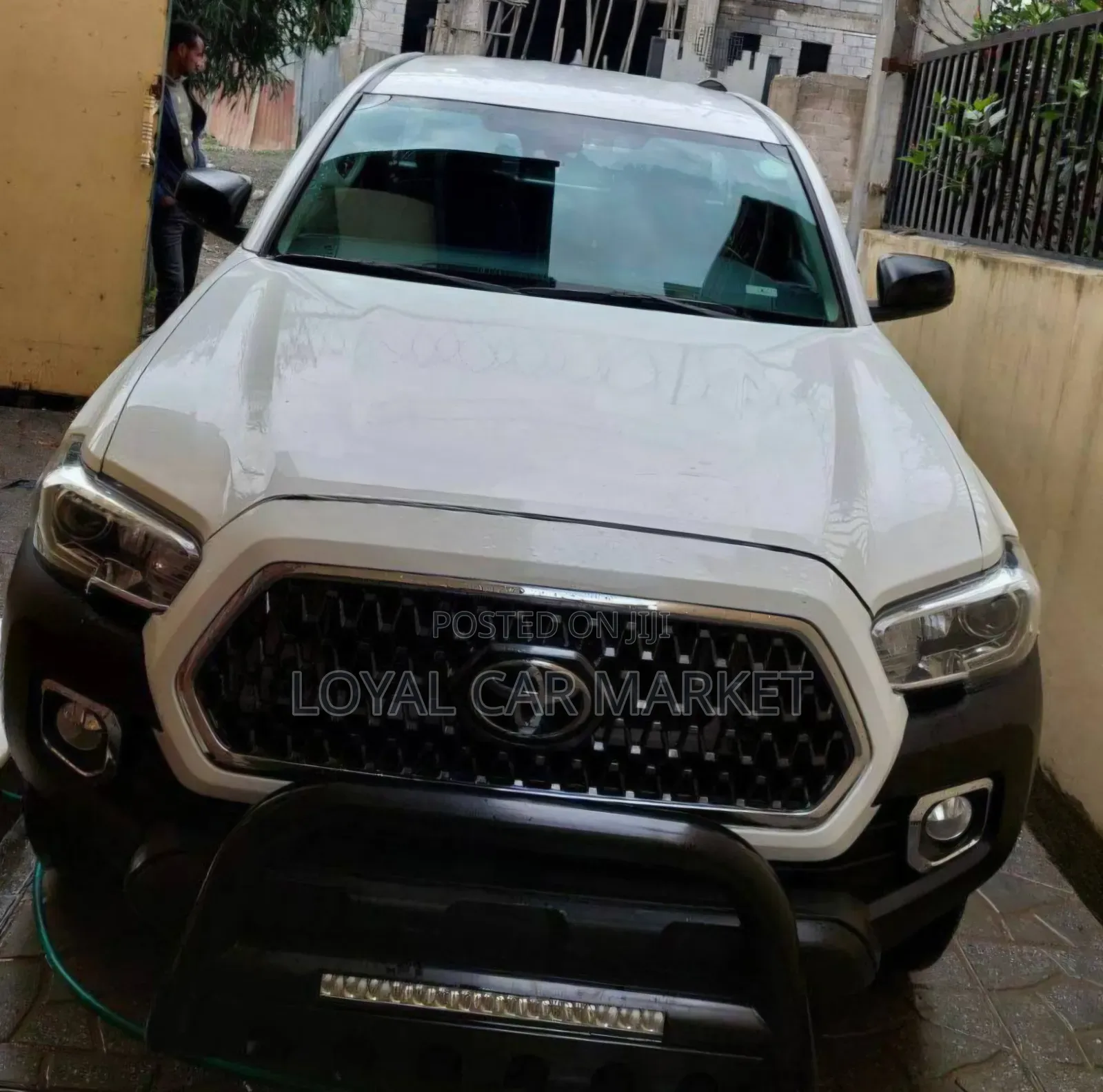 Toyota Tacoma 2018 White