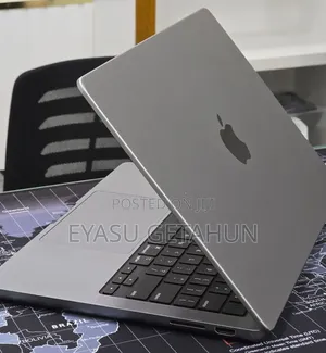 New Laptop Apple MacBook Pro 2023 M3 Pro 8GB Apple M3 Pro SSD 512GB
