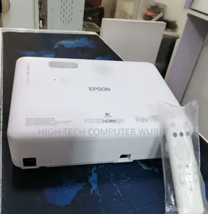 Brand New Packed With Cartoon Epson Projecto