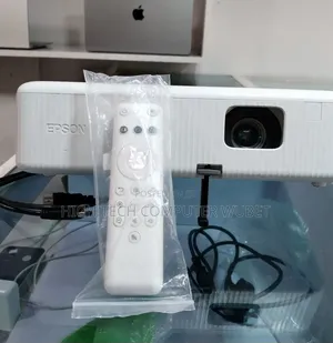 Brand New Packed With Cartoon Epson Projecto