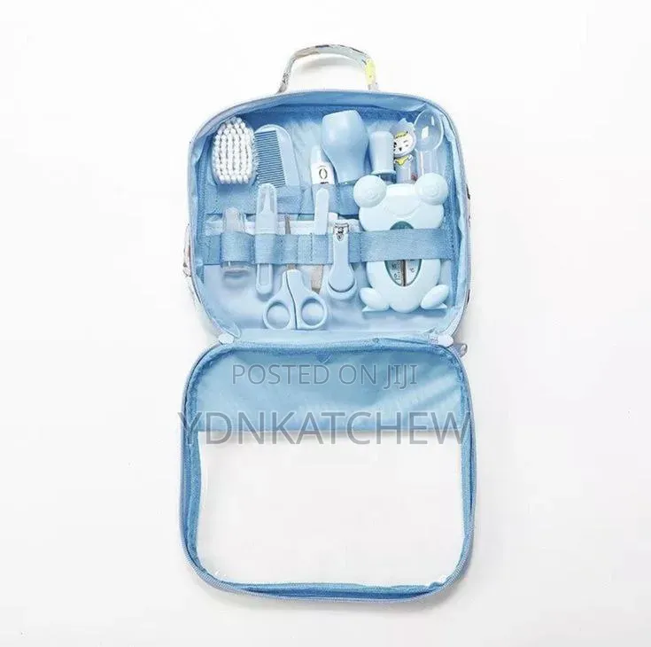 13 in 1 Portable Health Care Kit (የራሱ ቦርሳ ያለዉ)