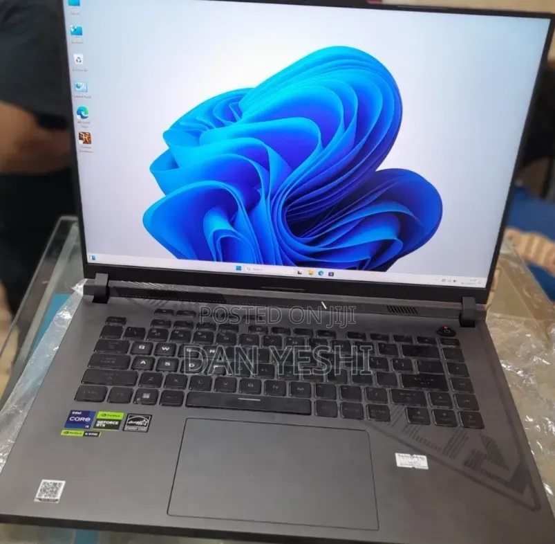 New Laptop Asus ROG Strix G16 G614 16GB Intel Core i9 SSD 512GB