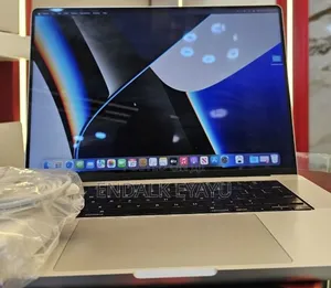 New Laptop Apple MacBook Pro 2021 M1 16GB Apple M1 Pro SSD 512GB
