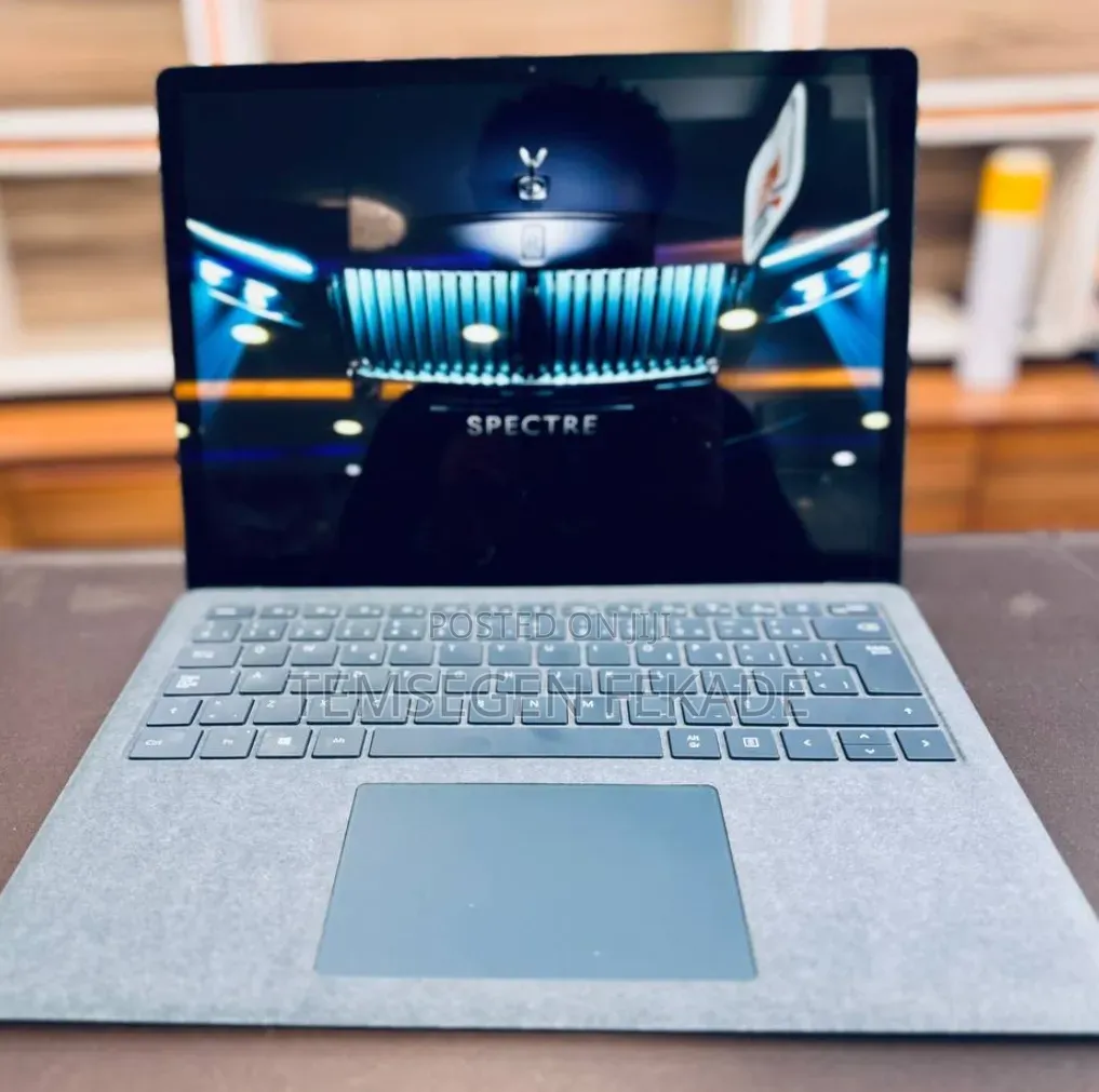 New Laptop Microsoft Surface Laptop 3 16GB Intel Core i7 SSD 256GB