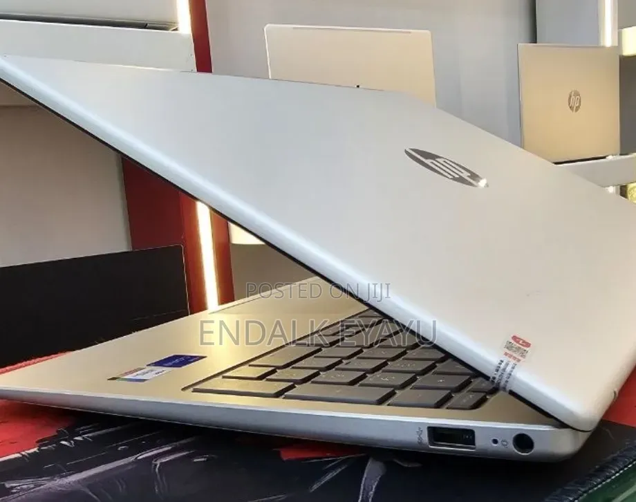 New Laptop HP 16GB Intel Core i7 SSD 1T