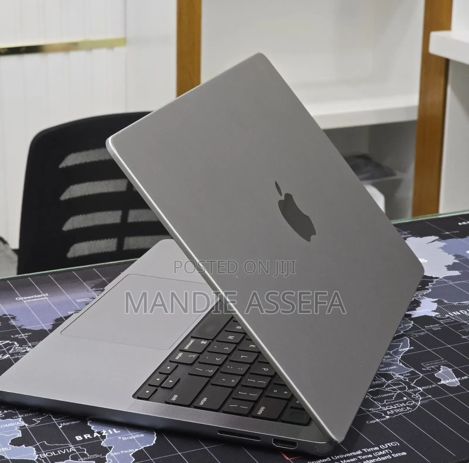 New Laptop Apple MacBook Pro 2023 M3 8GB Apple M3 SSD 512GB