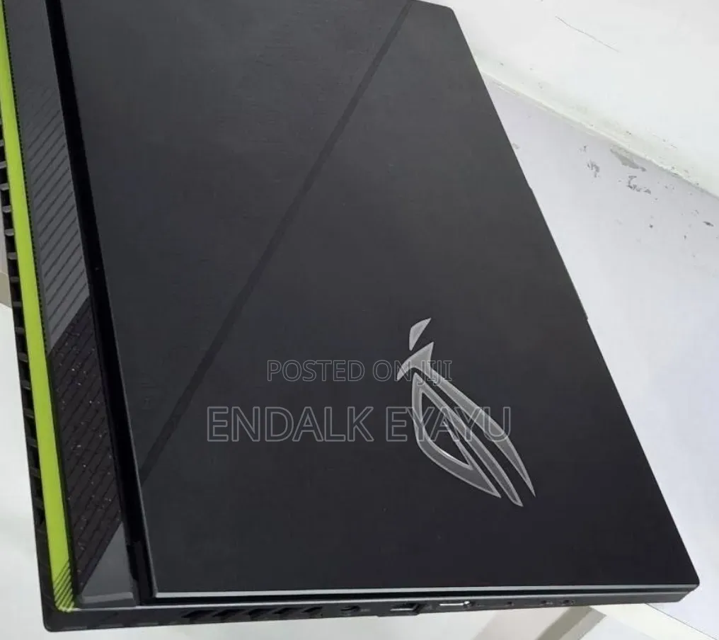 New Laptop Asus ROG Strix G15 16GB Intel Core i9 SSD 1T