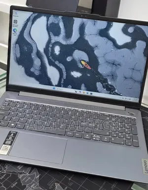 New Laptop Lenovo Ideapad 3 8GB Intel Core i5 SSD 512GB