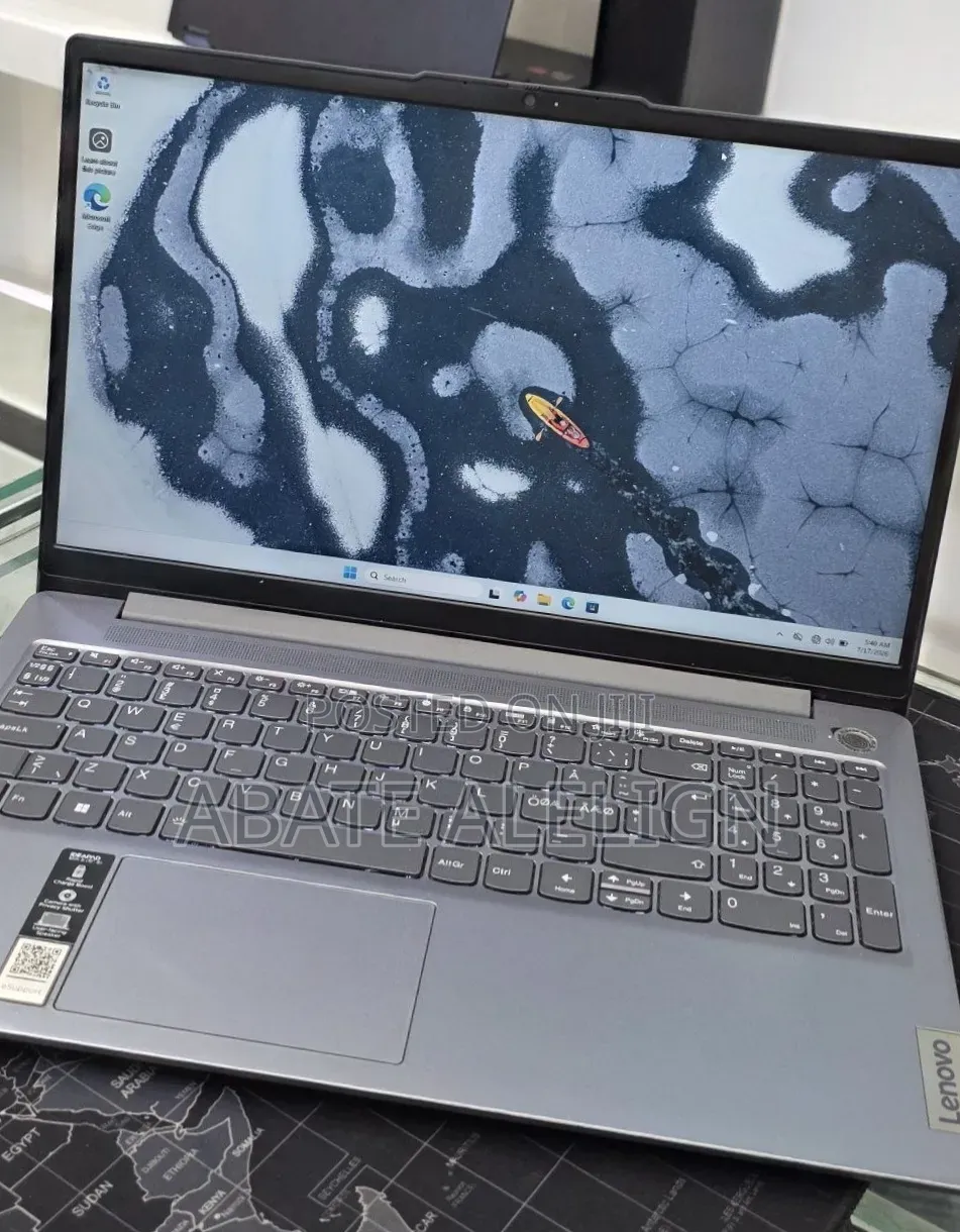 New Laptop Lenovo Ideapad 3 8GB Intel Core i5 SSD 512GB