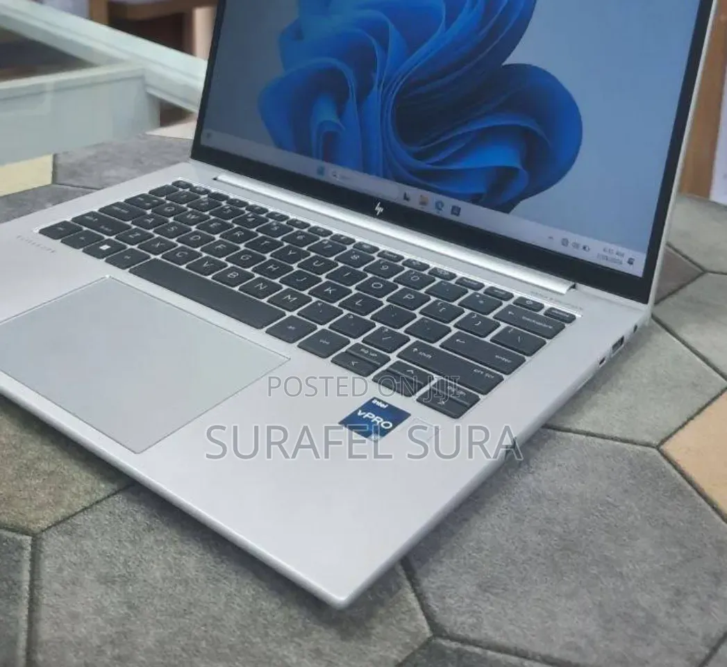 New Laptop HP EliteBook 840 G10 16GB Intel Core i5 SSD 512GB
