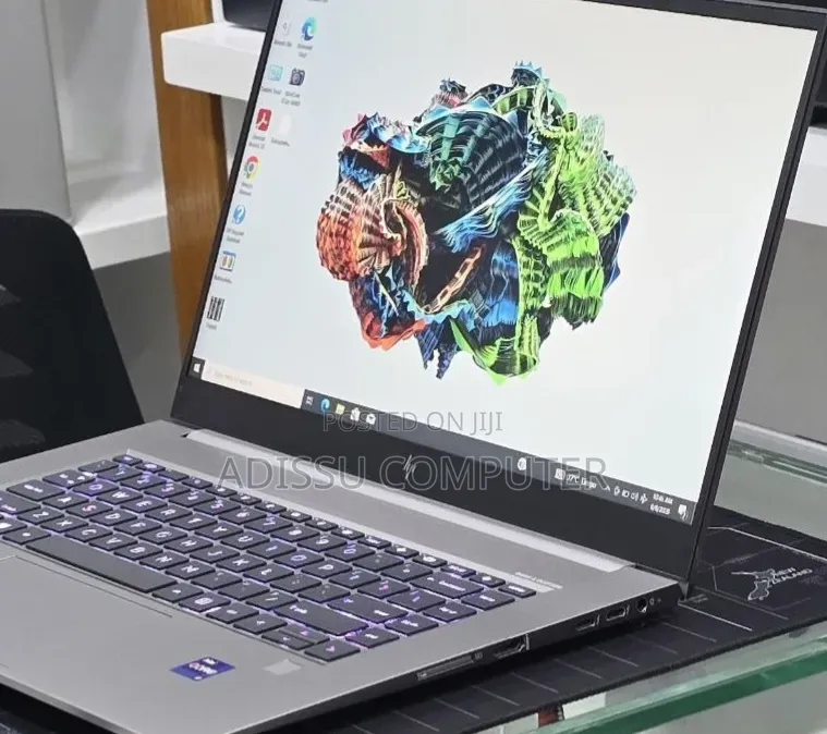New Laptop HP ZBook 15 32GB Intel Core i9 SSD 512GB