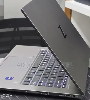 New Laptop HP ZBook 15 32GB Intel Core i9 SSD 512GB