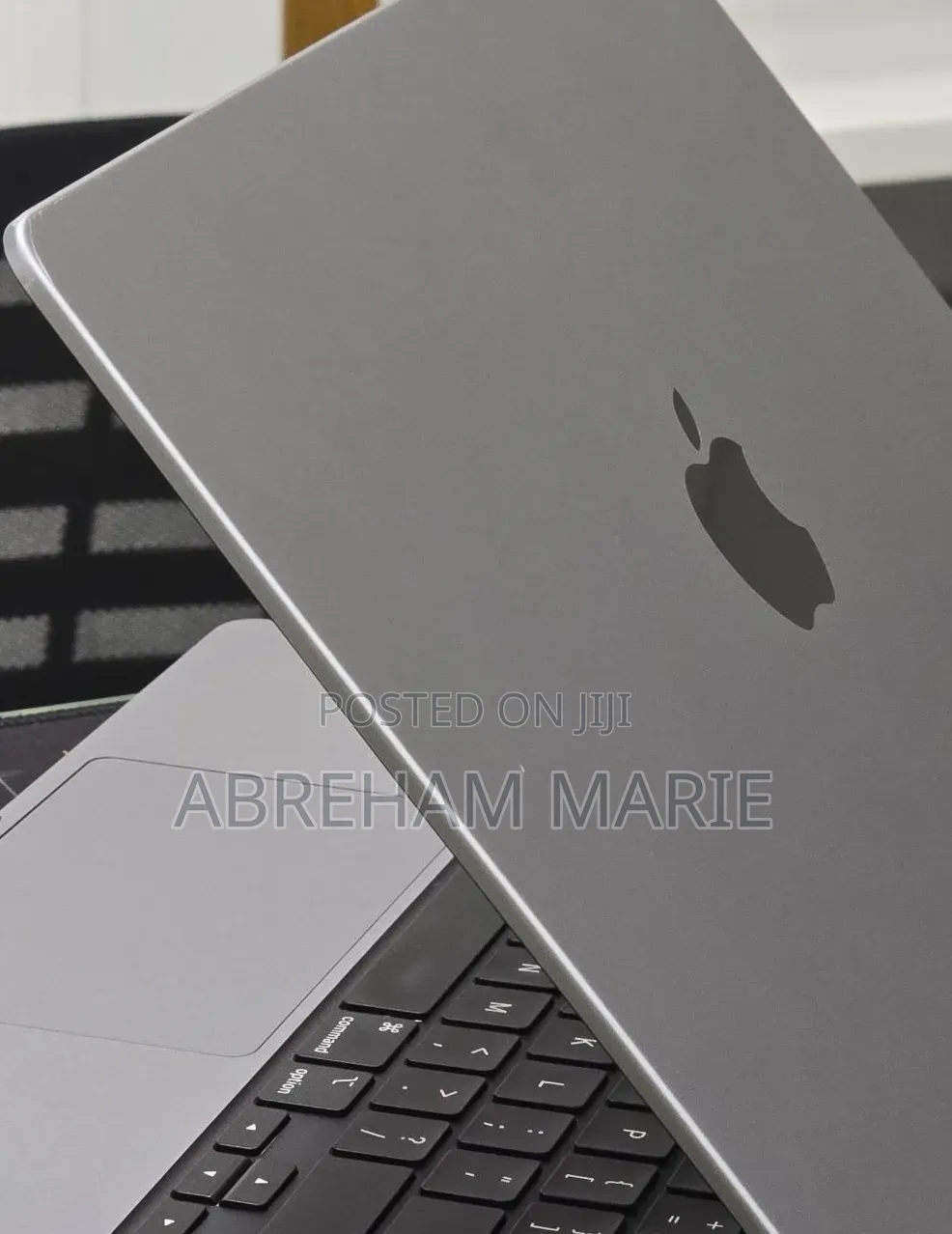 New Laptop Apple MacBook Pro 2023 M3 8GB Nvidia SSD 512GB