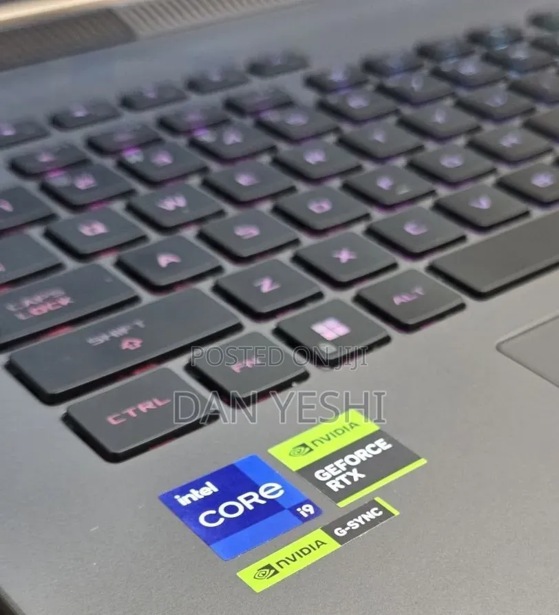 New Laptop Asus ROG Strix G18 32GB Intel Core i9 SSD 1T