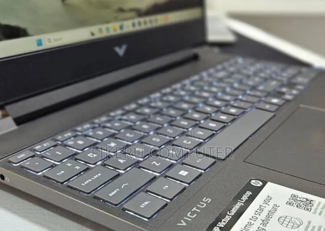 New Laptop HP Victus 16 16GB AMD Ryzen 7 SSD 512GB