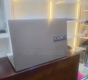 New Laptop Asus Zenbook 14 16GB Intel Core i7 SSD 512GB