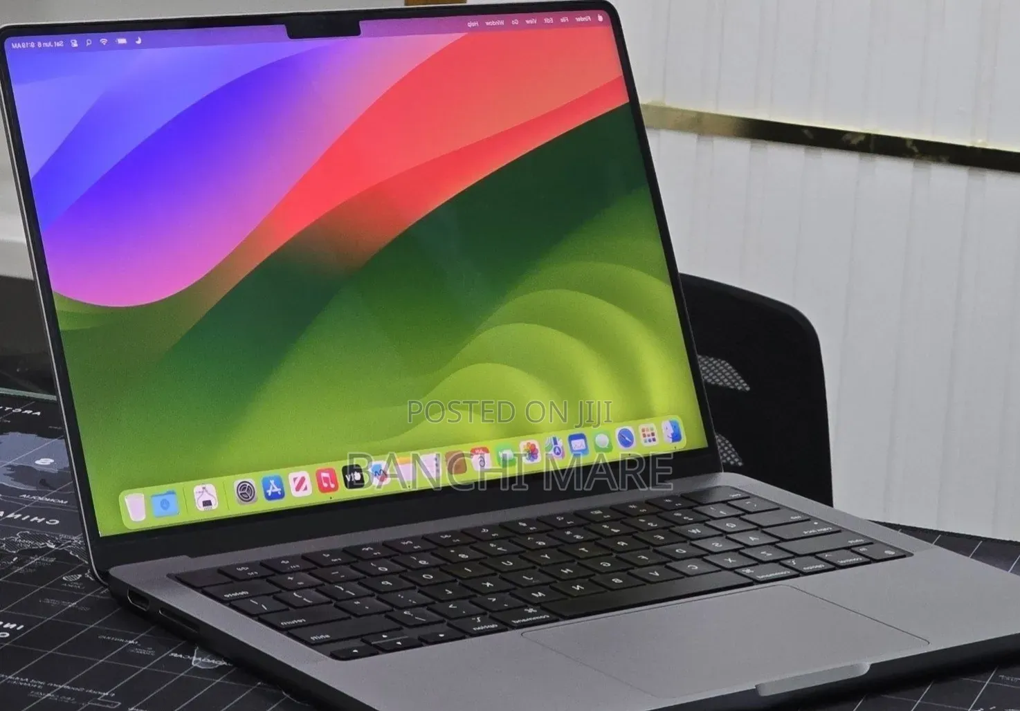 New Laptop Apple MacBook Pro 2023 M3 8GB Apple M3 Pro SSD 512GB