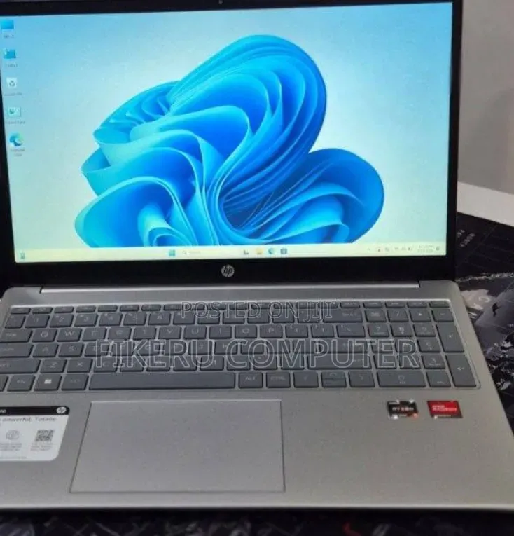 New Laptop HP Stream Notebook 16GB AMD Ryzen 5 SSD 256GB