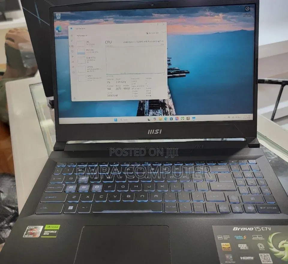 New Laptop MSI 16GB Intel Core Ultra 5 SSD 512GB