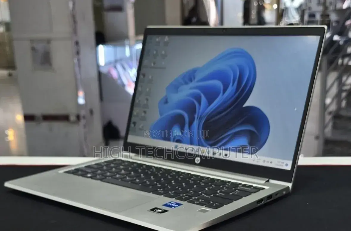 New Laptop HP EliteBook 830 G9 16GB Intel Core i5 SSD 512GB