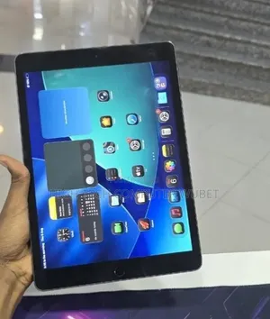 Apple iPad 9.7 64 GB