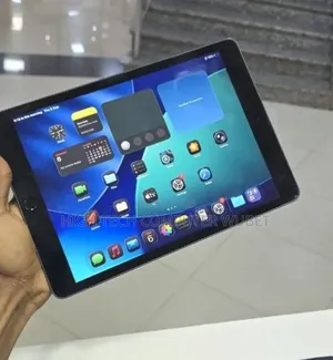 Apple iPad 9.7 64 GB