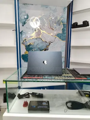 New Laptop Apple MacBook Air 2025 M4 16GB Apple M4 SSD 256GB