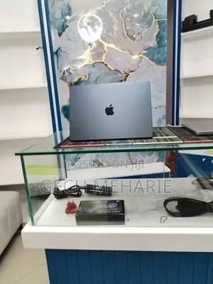 New Laptop Apple MacBook Air 2025 M4 16GB Apple M4 SSD 256GB