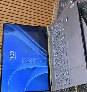 New Laptop Lenovo Yoga 7i 16GB Intel Core Ultra 7 SSD 512GB