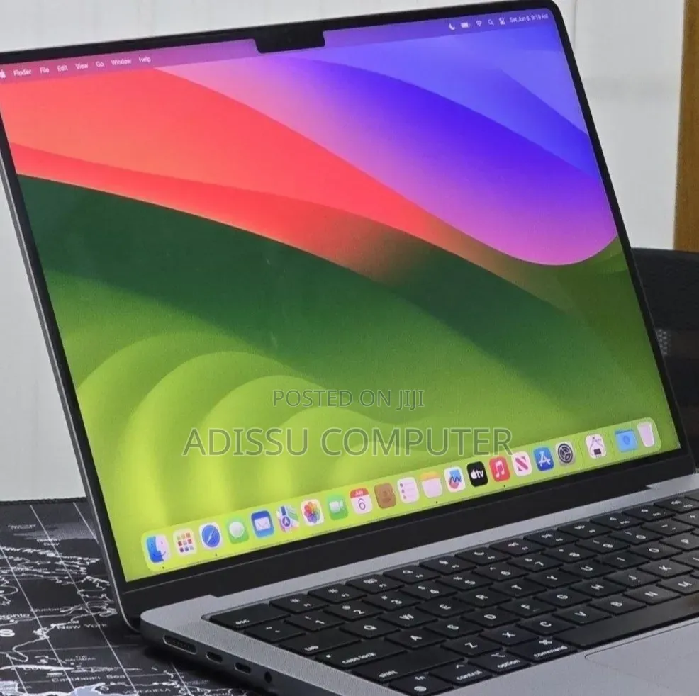 New Laptop Apple MacBook Pro 2023 M3 Pro 8GB Intel Core M3 SSD 512GB