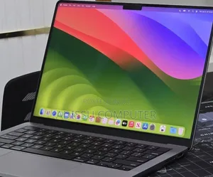 New Laptop Apple MacBook Pro 2023 M3 Pro 8GB Intel Core M3 SSD 512GB