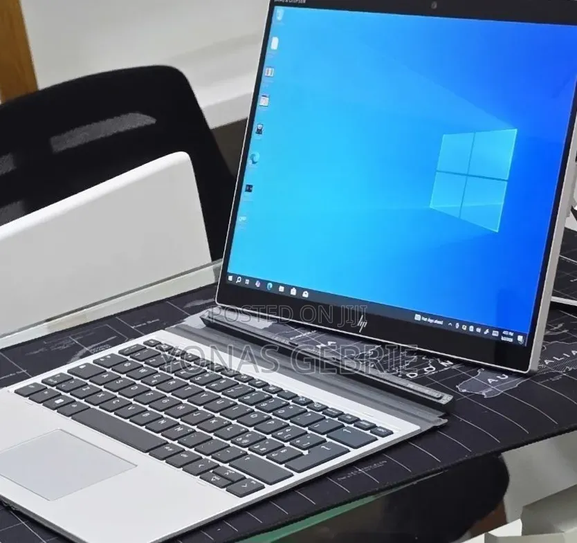 New Laptop HP X2 8GB Intel Core i5 SSD 256GB