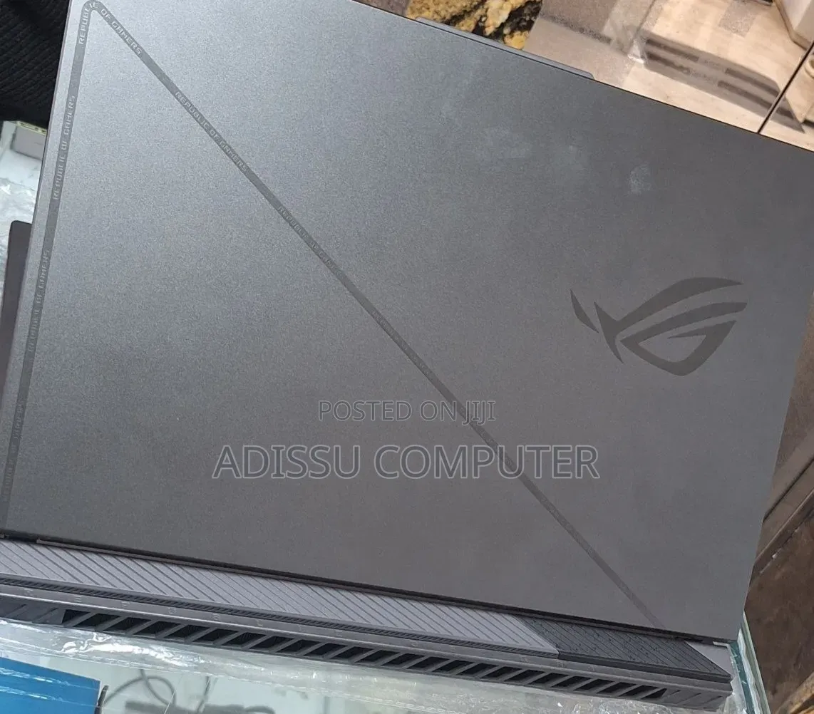 New Laptop Asus ROG Strix G15 16GB Intel Core i9 SSD 1T