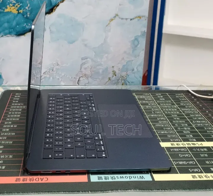 New Laptop Apple MacBook Air 2025 M4 16GB Apple M4 SSD 512GB