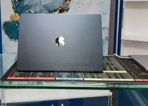 New Laptop Apple MacBook Air 2025 M4 16GB Apple M4 SSD 512GB