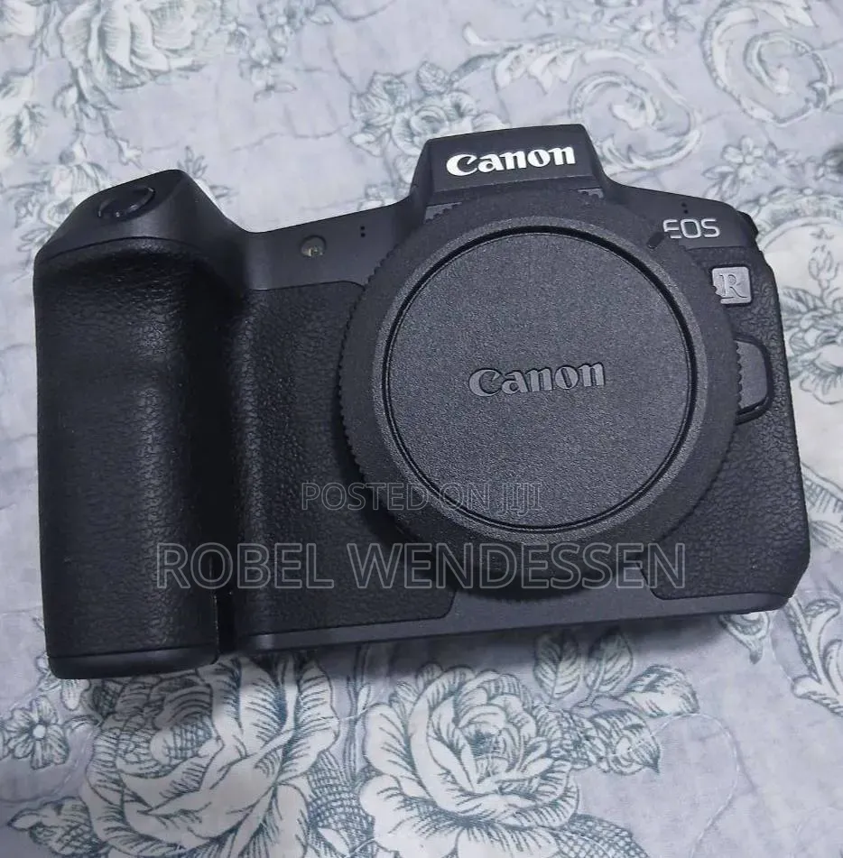 Canon EOS R With 24-105mm F/4 RF Lens Brand New