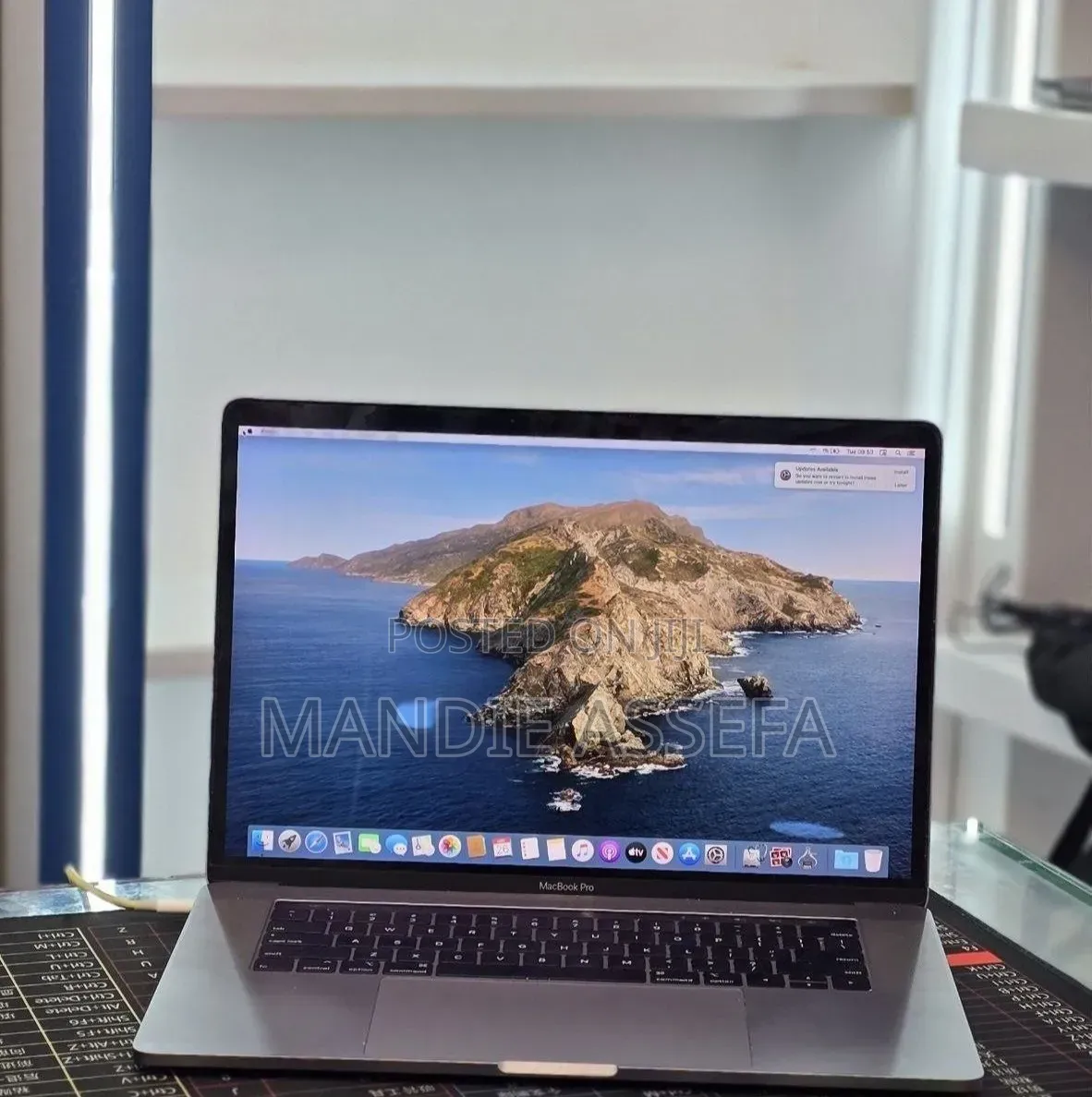 New Laptop Apple MacBook Pro 2018 32GB Intel Core i7 SSD 1T