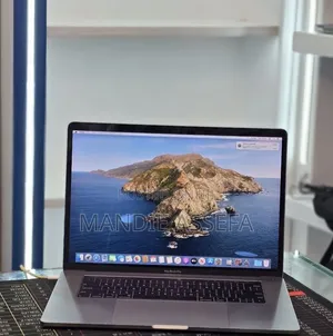 New Laptop Apple MacBook Pro 2018 32GB Intel Core i7 SSD 1T