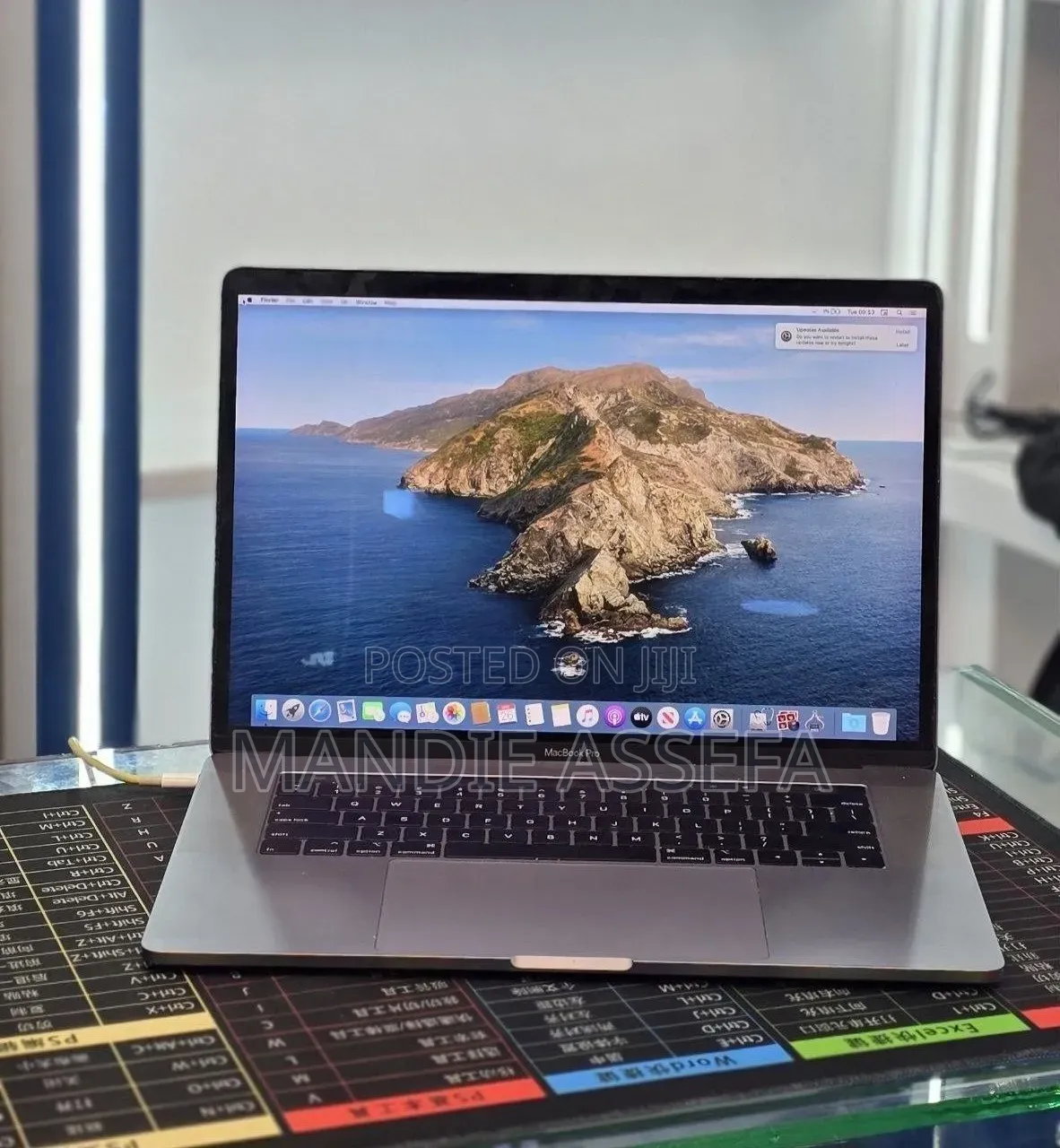 New Laptop Apple MacBook Pro 2018 32GB Intel Core i7 SSD 1T