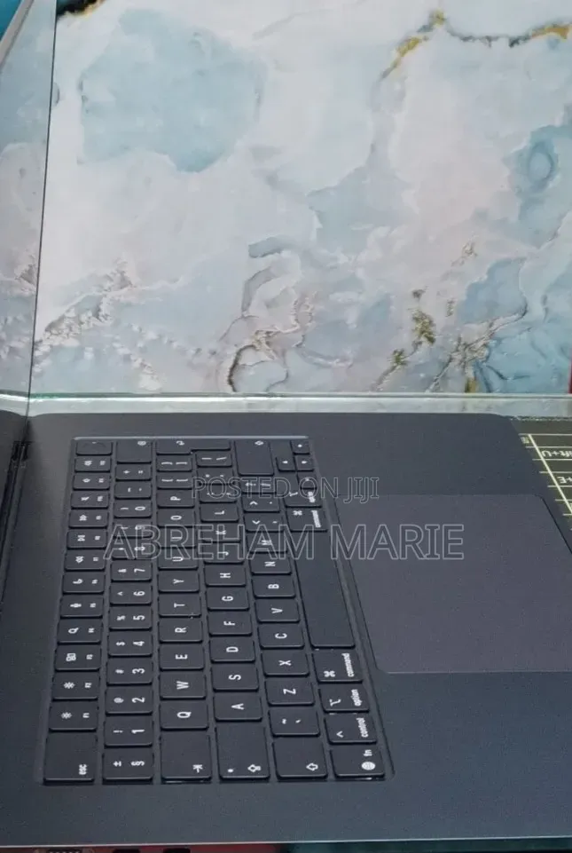 New Laptop Apple MacBook Air 2025 M4 16GB Nvidia SSD 256GB
