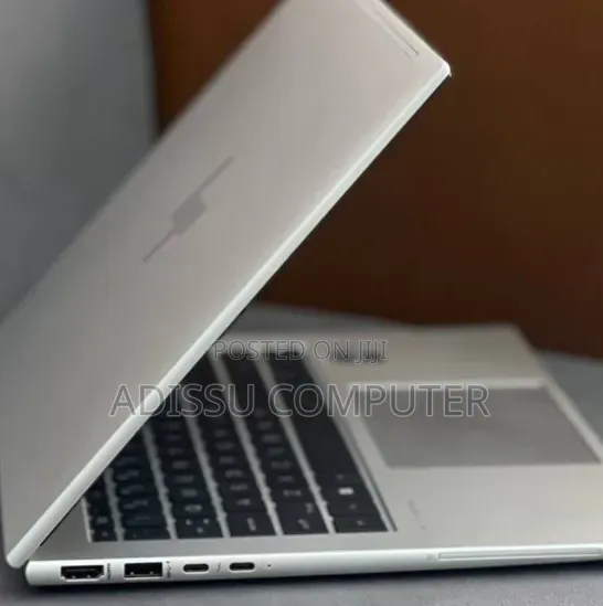 New Laptop HP EliteBook 840 G10 16GB Intel Core i7 SSD 512GB