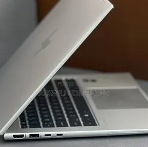New Laptop HP EliteBook 840 G10 16GB Intel Core i7 SSD 512GB