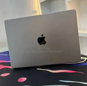 New Laptop Apple MacBook Pro 2024 M3 8GB Intel Core M3 SSD 512GB