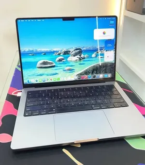 New Laptop Apple MacBook Pro 2024 M3 8GB Intel Core M3 SSD 512GB
