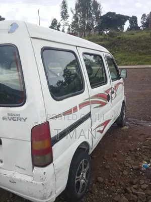 Suzuki 250 2002 White