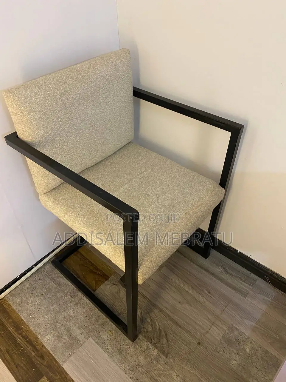 Makeup Studio Furniture
