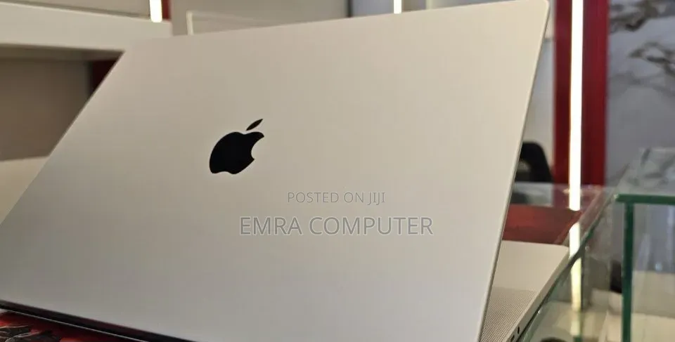 New Laptop Apple MacBook Pro 2021 M1 16GB Apple M1 Pro SSD 512GB